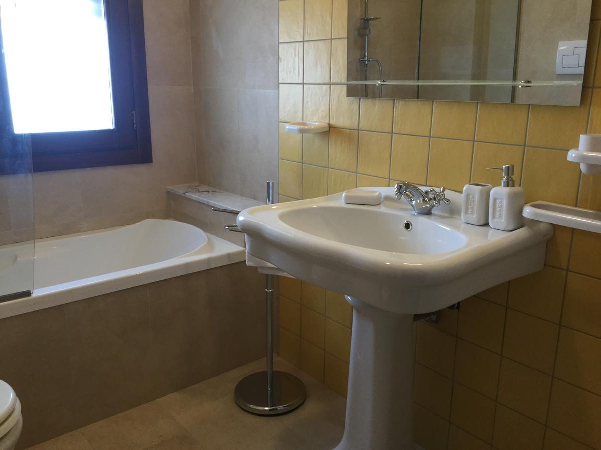 Marina Di Cala Del Sole Hotel Ликата Екстериор снимка